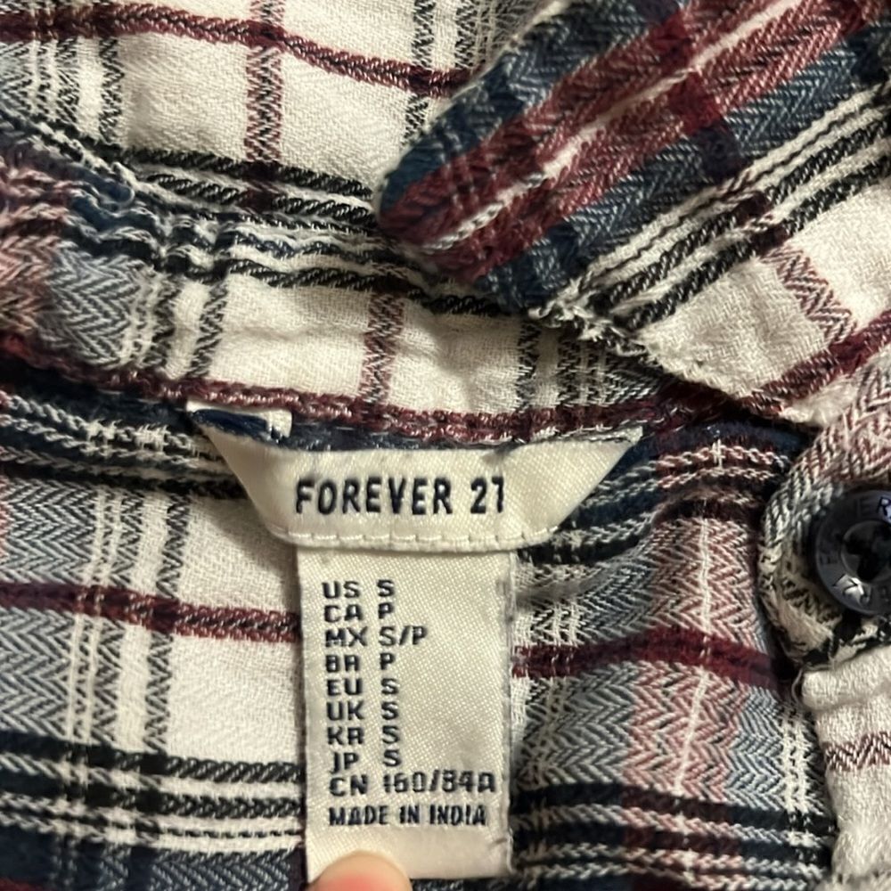 Vintage Plaid Button Up - Picture 2 of 3